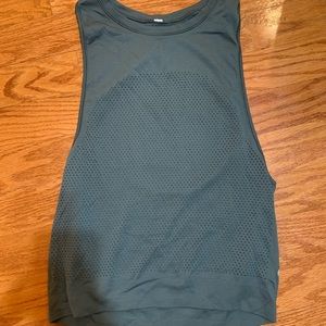 Lululemon tank top size 6